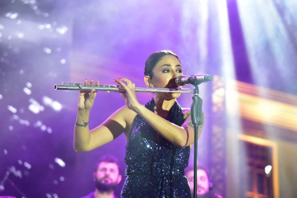 Melek Mosso konser fotoğrafları