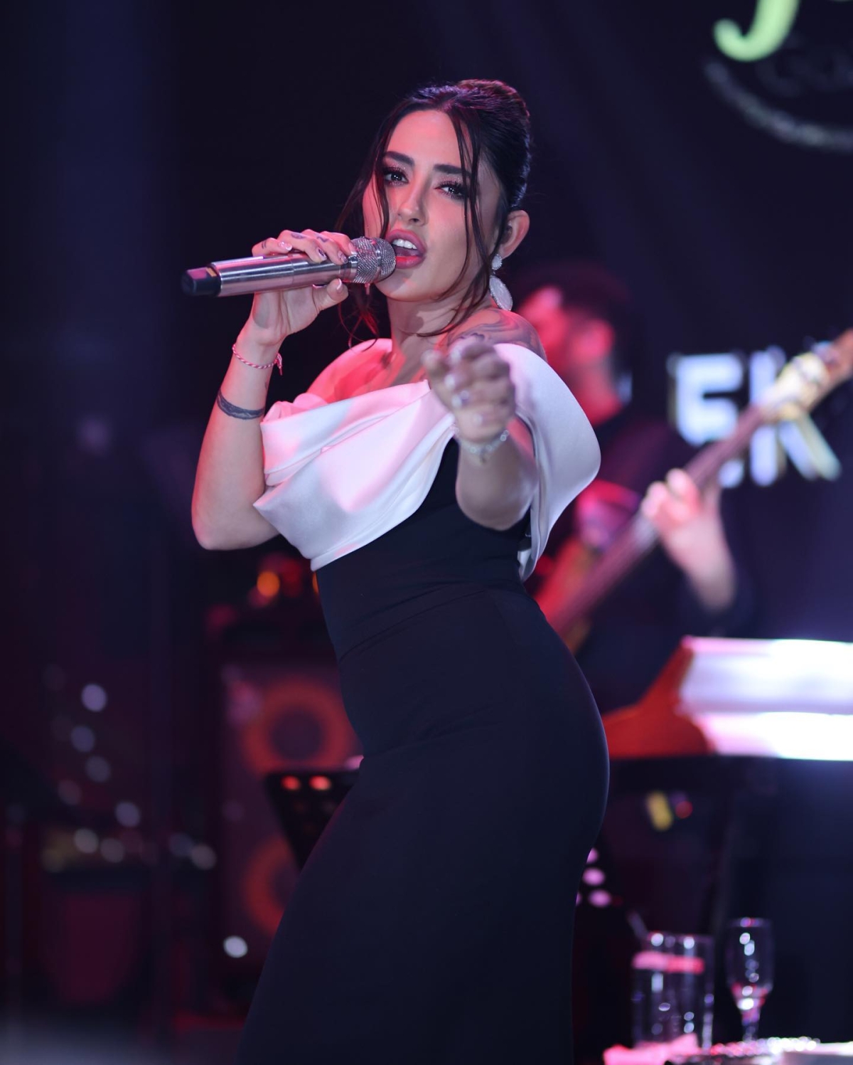 Melek Mosso konser fotoğrafları