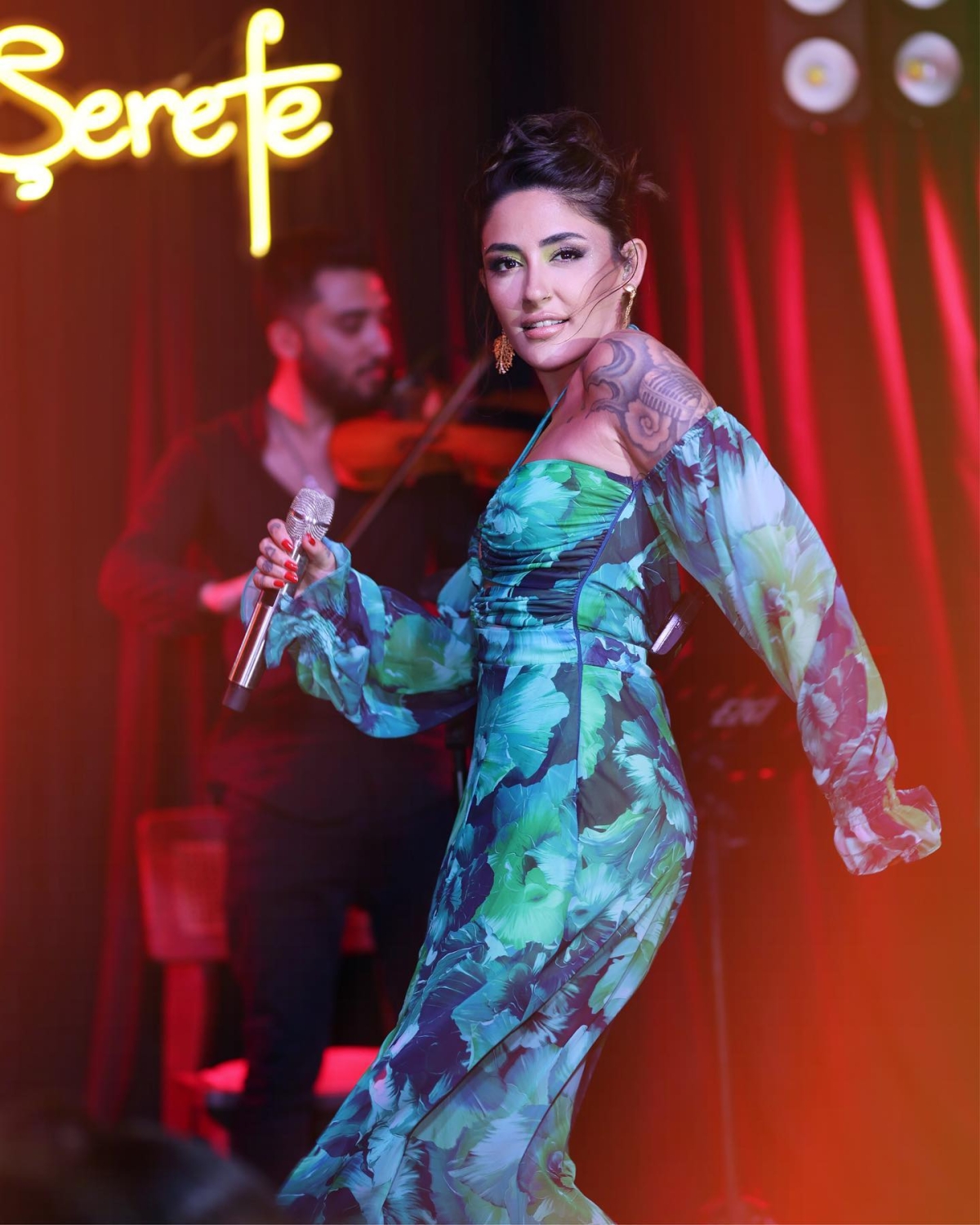 Melek Mosso konser fotoğrafları