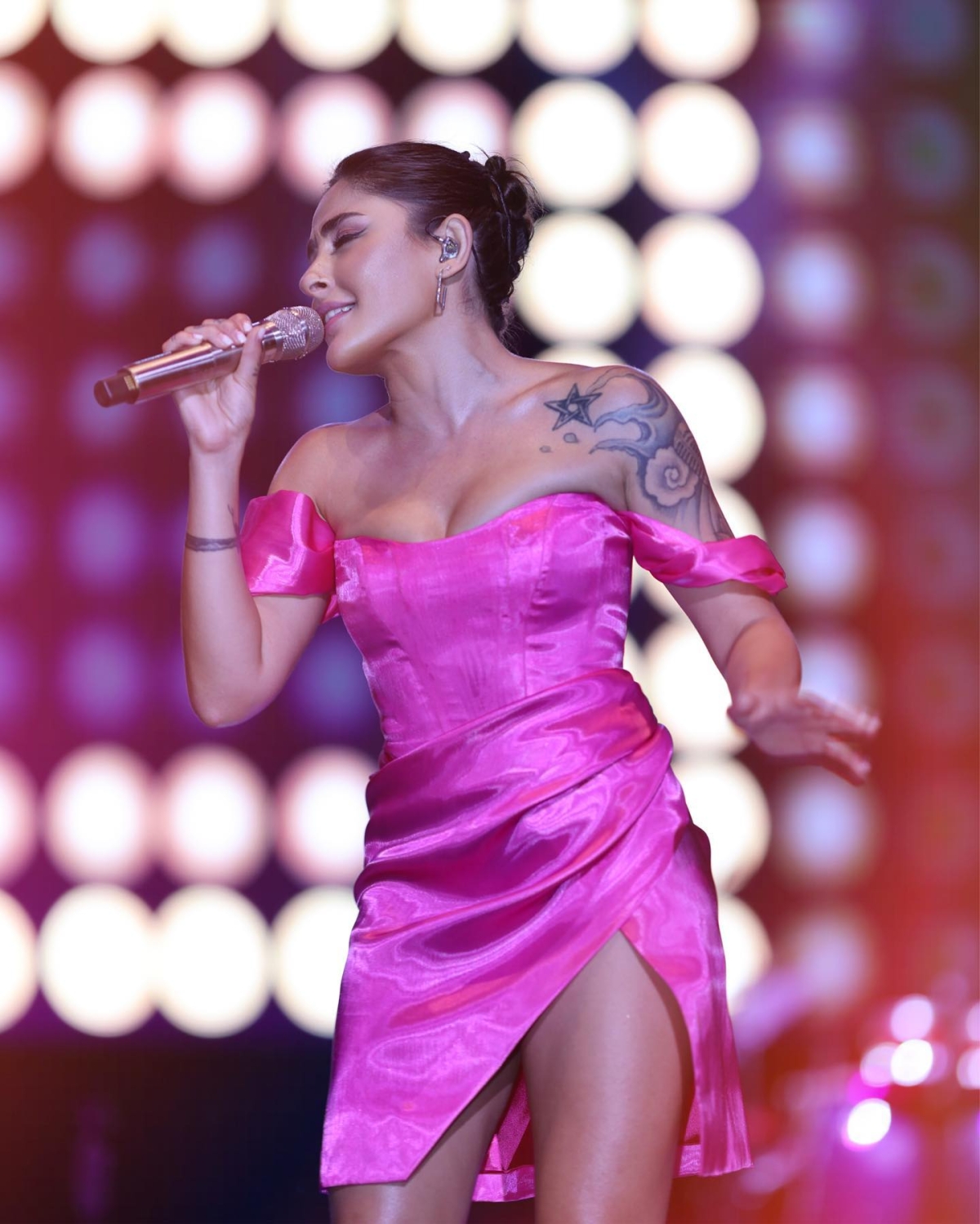 Melek Mosso konser fotoğrafları