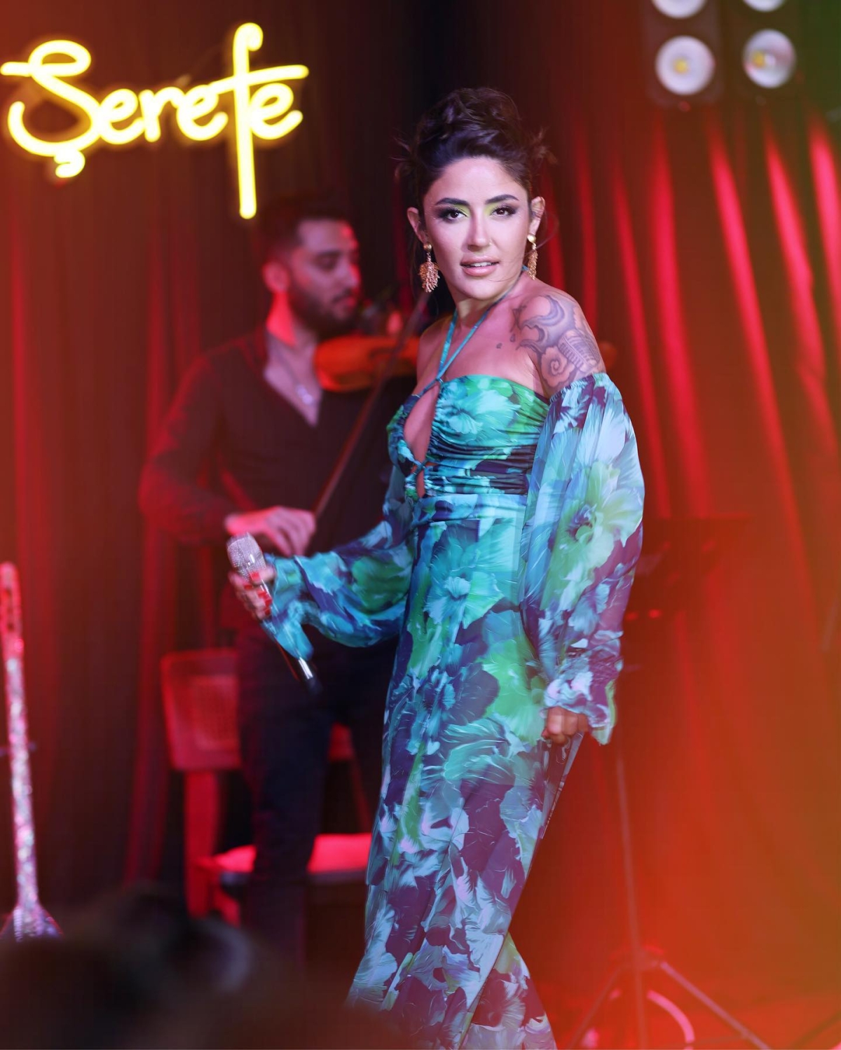 Melek Mosso konser fotoğrafları