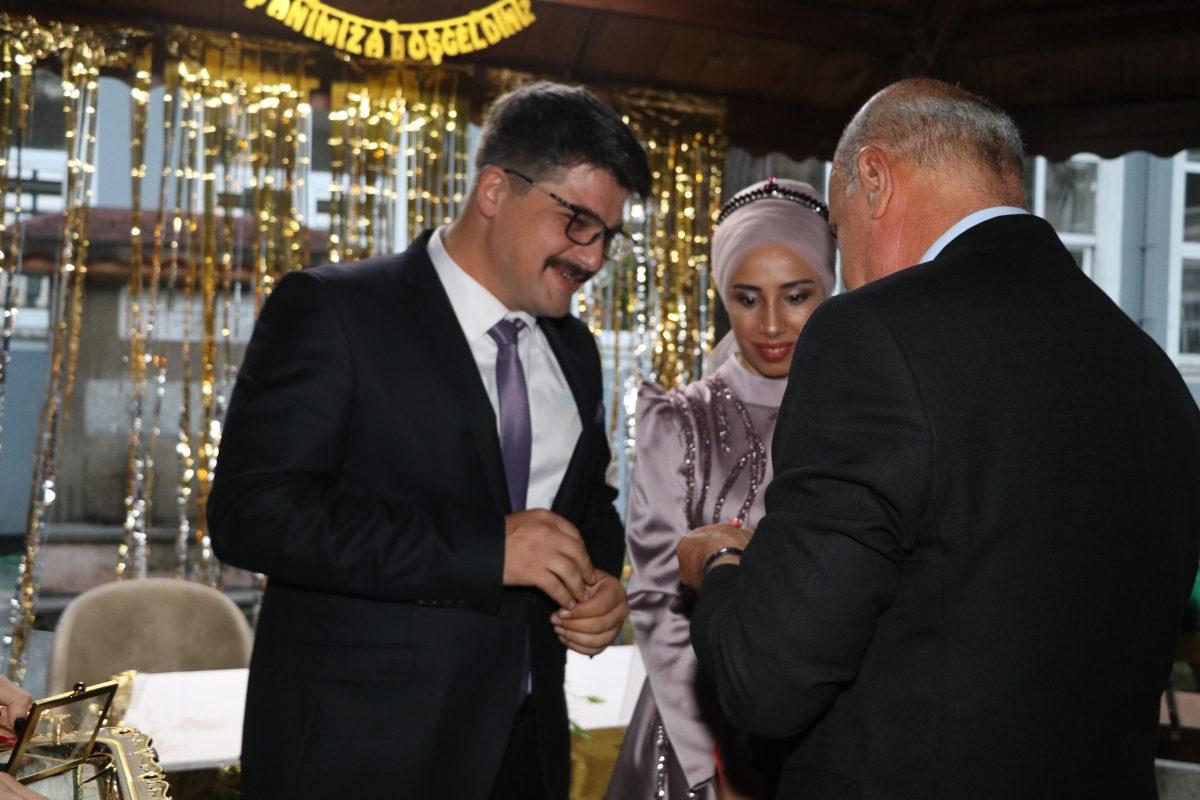 Hasan Fehmi Demir, Ezginur Balci nişanlandı