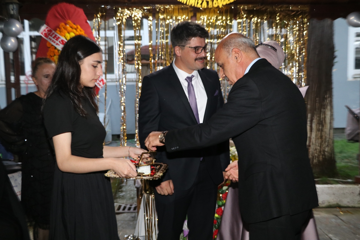 Hasan Fehmi Demir, Ezginur Balci nişanlandı