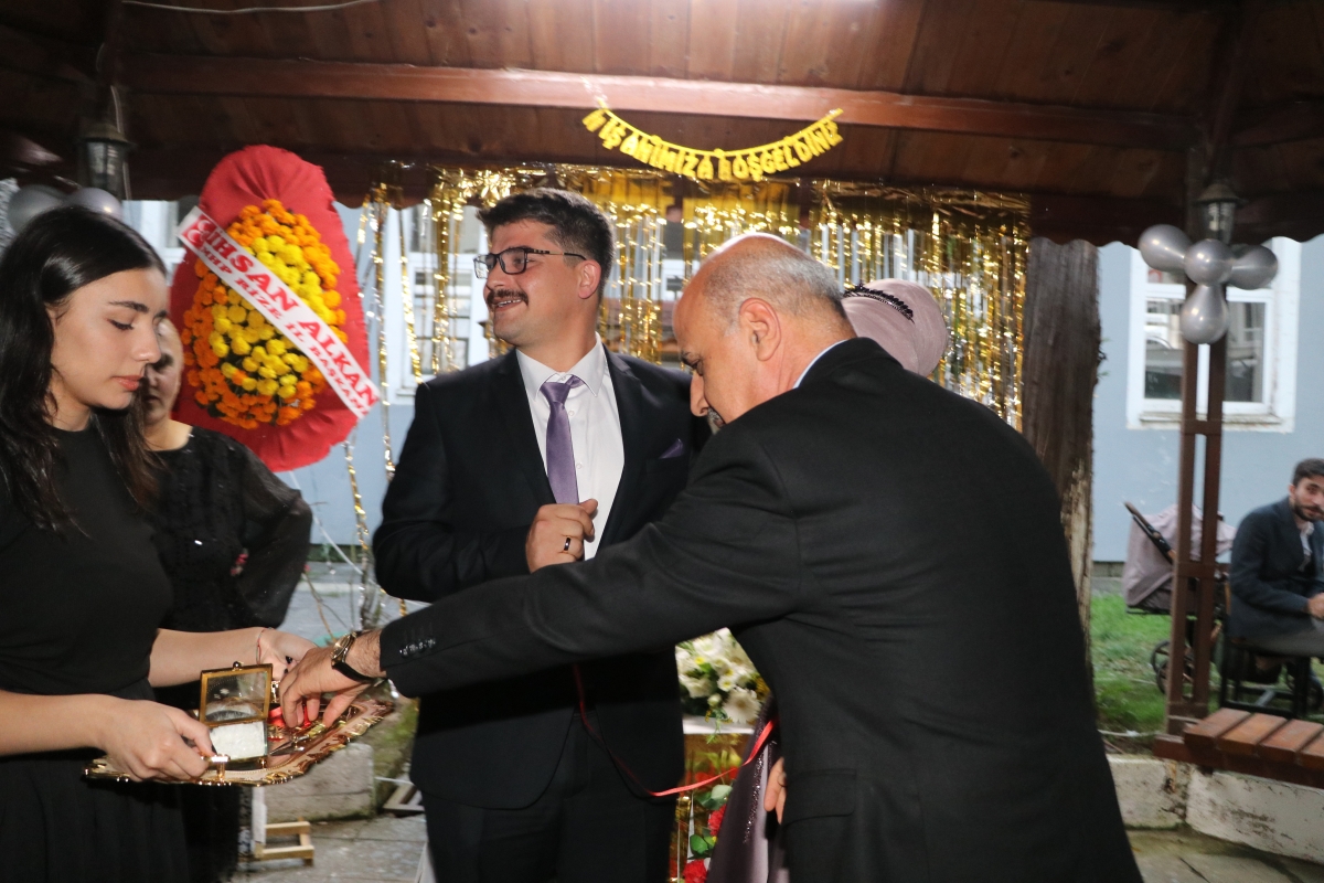 Hasan Fehmi Demir, Ezginur Balci nişanlandı