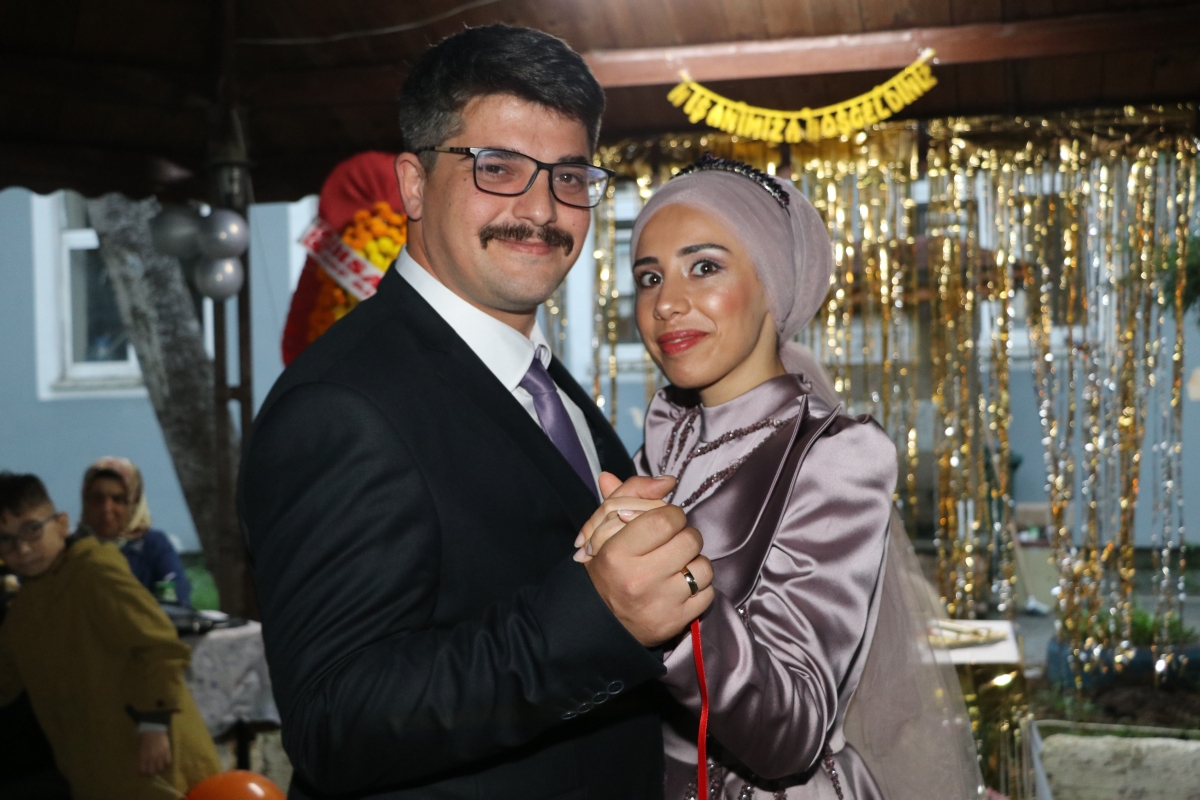 Hasan Fehmi Demir, Ezginur Balci nişanlandı