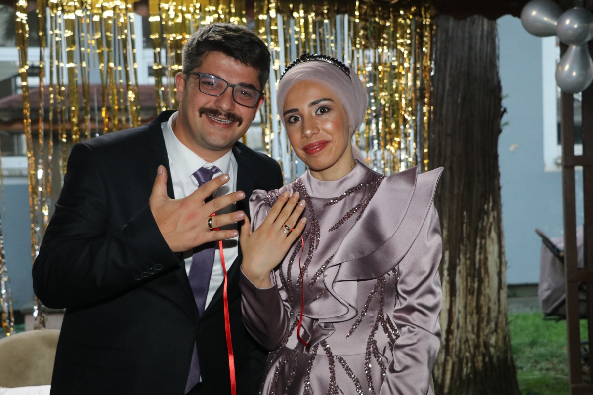 Hasan Fehmi Demir, Ezginur Balci nişanlandı