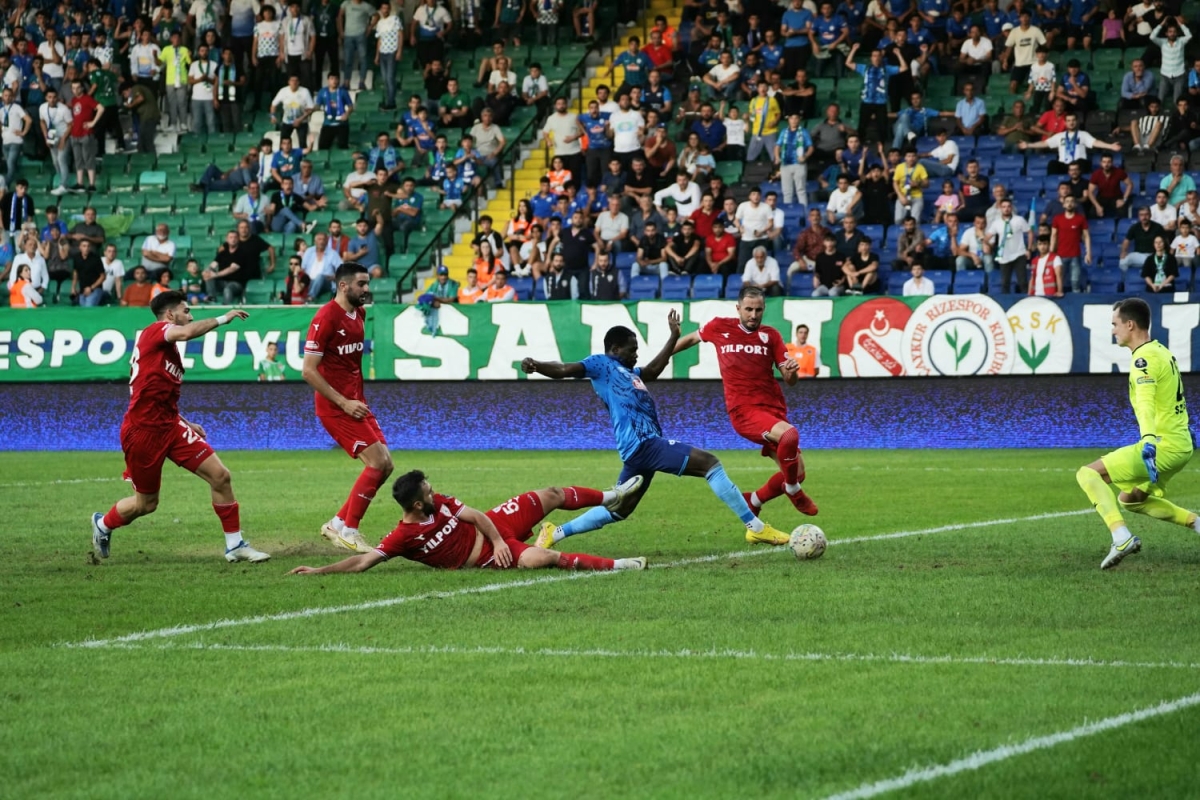 Rizespor-Samsunspor maçı foto galerisi