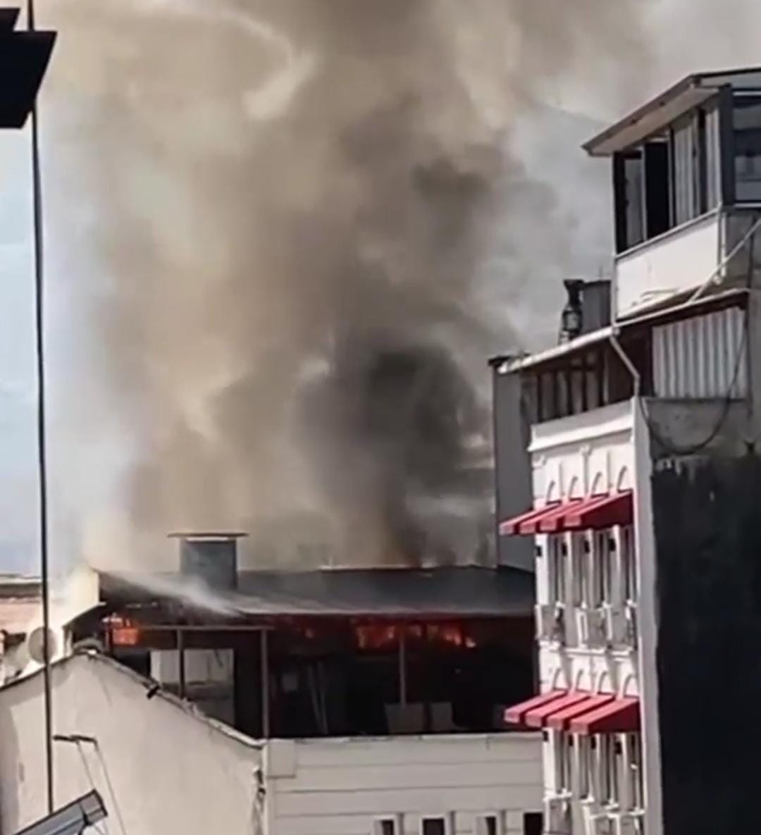 Rize'de yangın