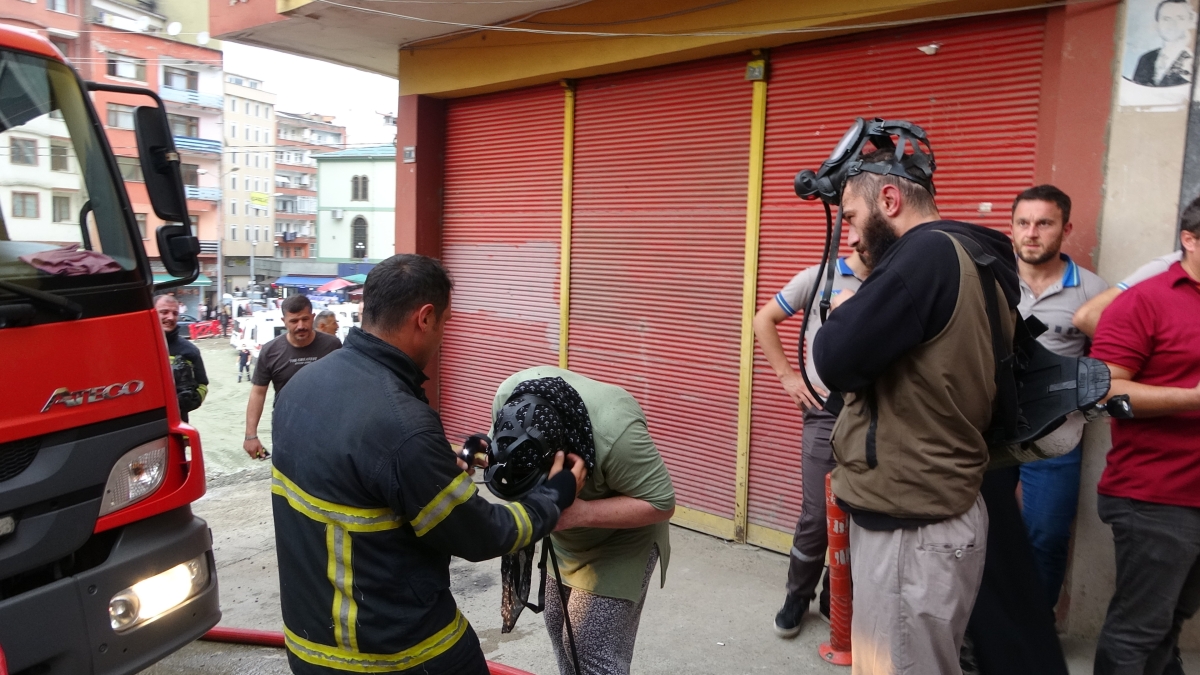 Rize'de 7 katlı binada yangın çıktı