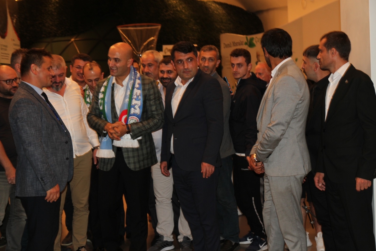 MHP'den ilçelerde 'Adım adım 2023' programı