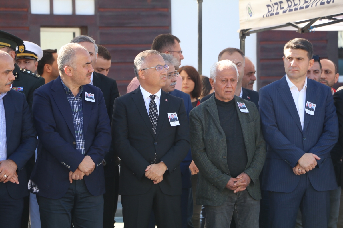 Rize'de görevi başında şehit olan asker törenle memleketine uğurlandı