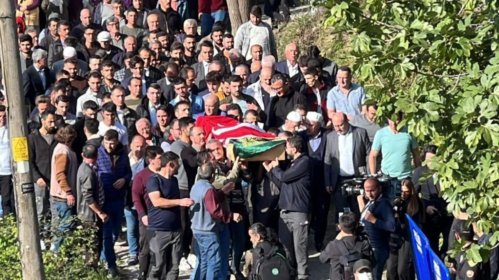 Bartın'da ki maden kazasında hayatını kaybedenler toprağa veriliyor