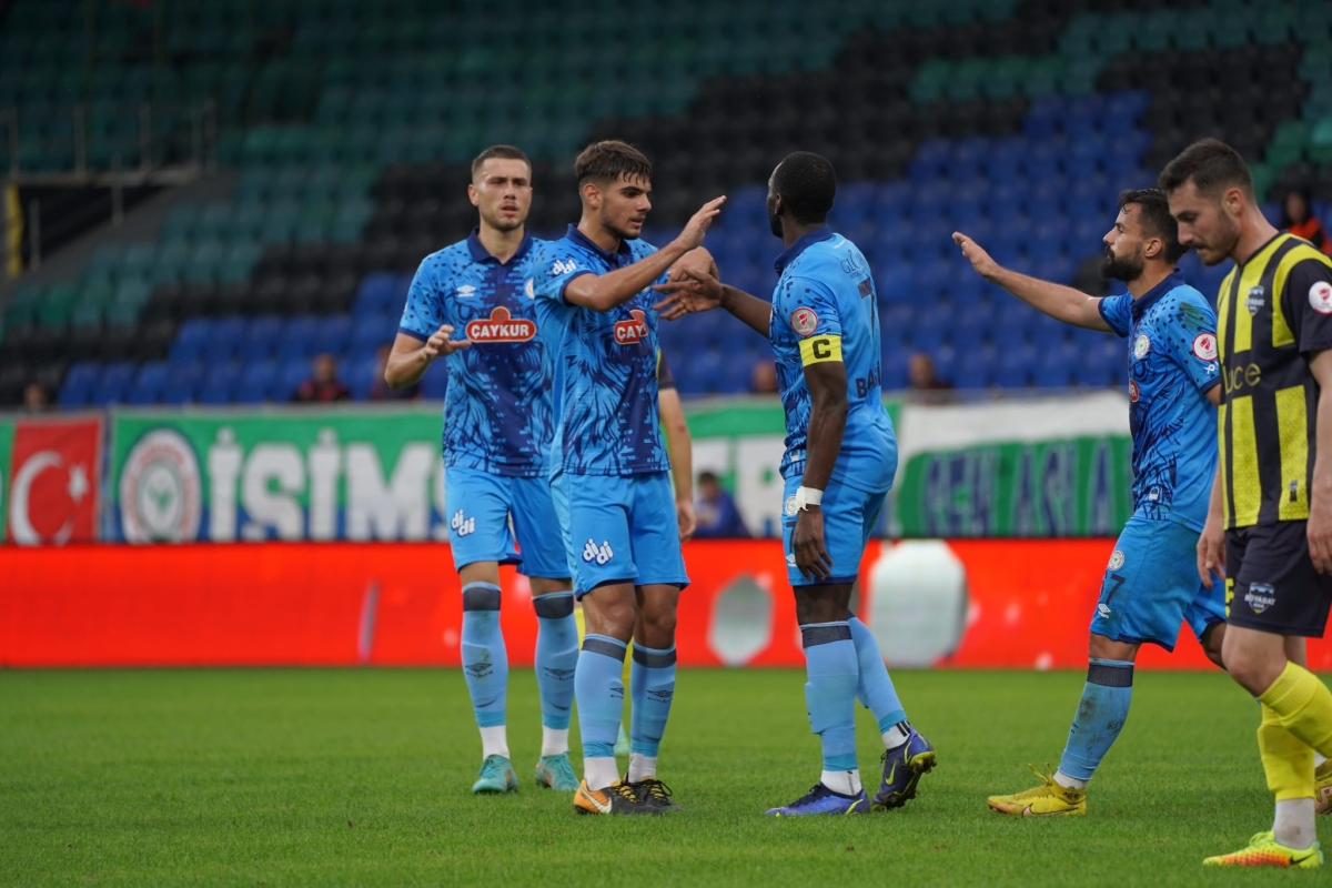 Çaykur Rizespor-Boyabat 1868 maç fotoğrafları