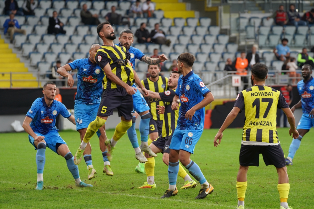 Çaykur Rizespor-Boyabat 1868 maç fotoğrafları
