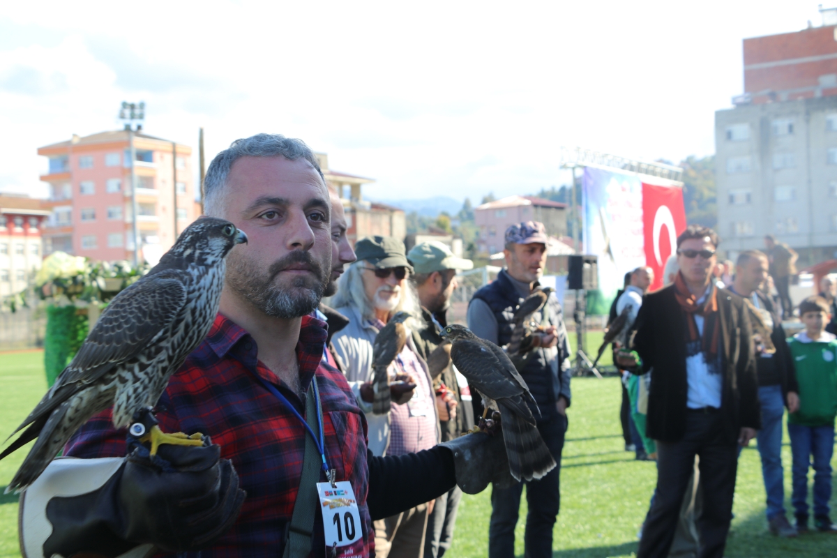 Rize'de atmaca güzellik festivali renkli görüntülere sahne oldu