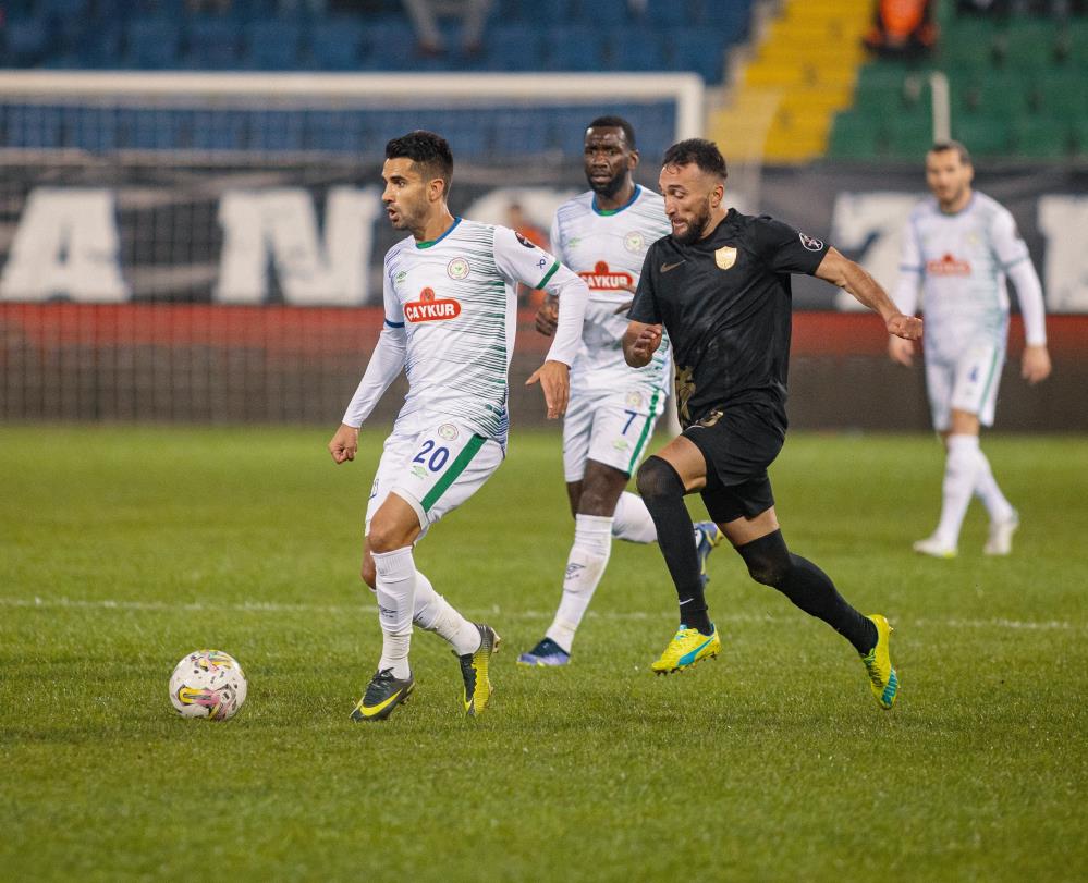 Çaykur Rizespor-Erzurumspor maçı fotoğrafları