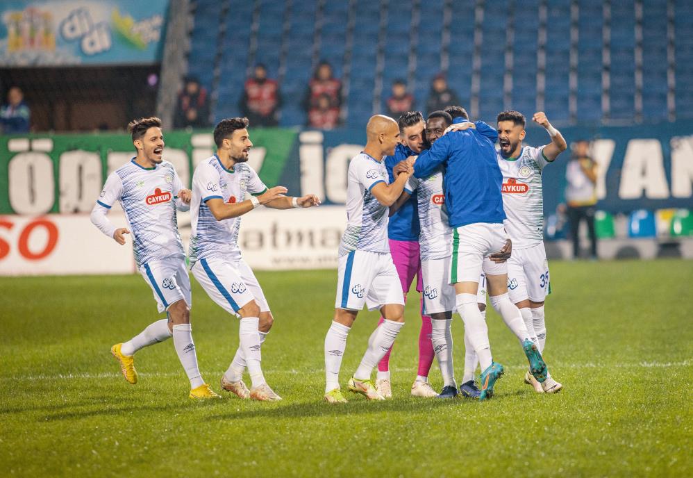Çaykur Rizespor-Erzurumspor maçı fotoğrafları