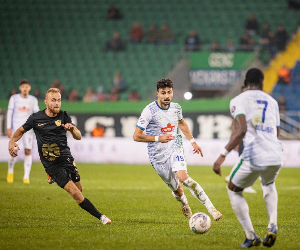 Çaykur Rizespor-Erzurumspor maçı fotoğrafları