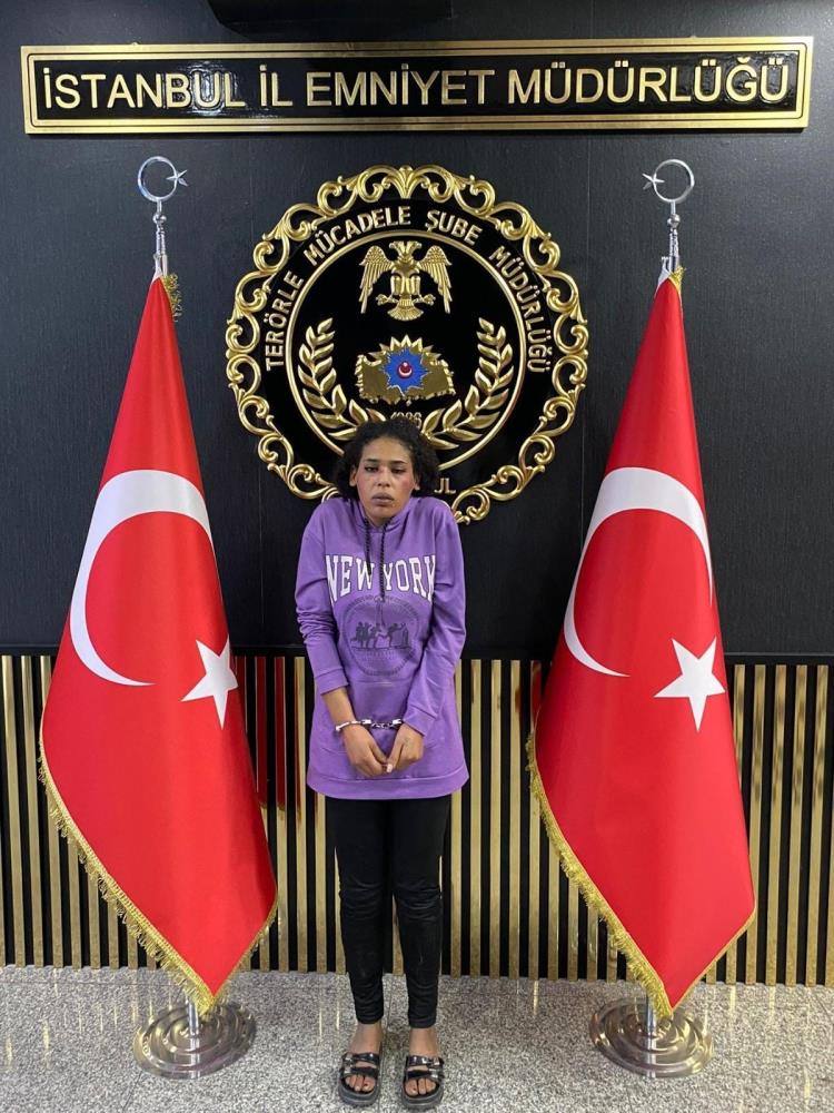 Bombayı bırakan kadın yakalandı