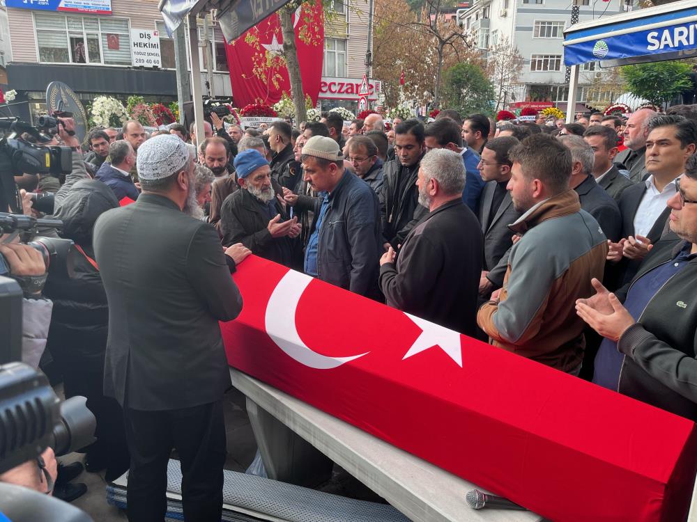 Rizeli kadın ve eşi son yolculuğuna uğurlandı