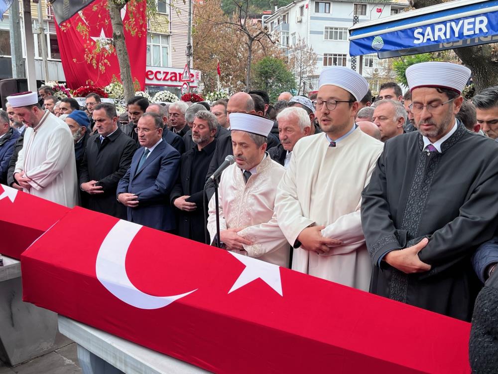 Rizeli kadın ve eşi son yolculuğuna uğurlandı
