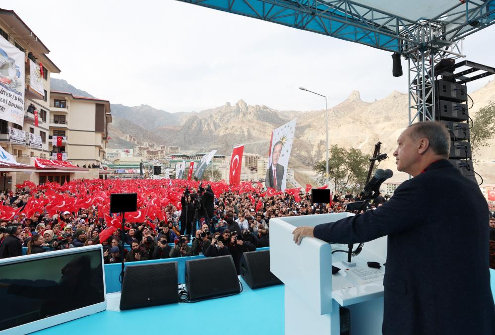 Cumhurbaşkanı Erdoğan Yusufeli'nde baraj su tutma törenine katıldı