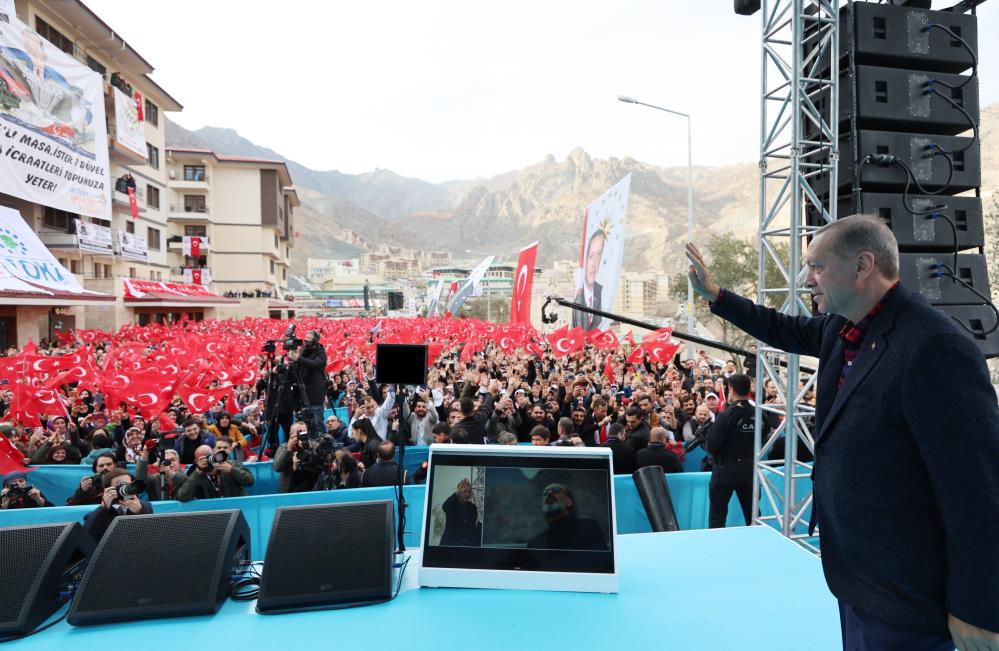 Cumhurbaşkanı Erdoğan Yusufeli'nde baraj su tutma törenine katıldı