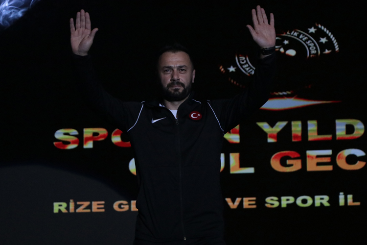 Rize'deki Sporun yıldızları ödül töreni