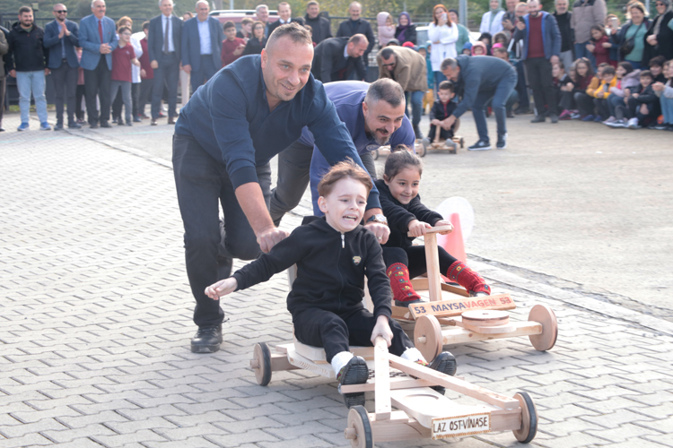 Formulaz'da bu sefer çocuklar yarıştı 