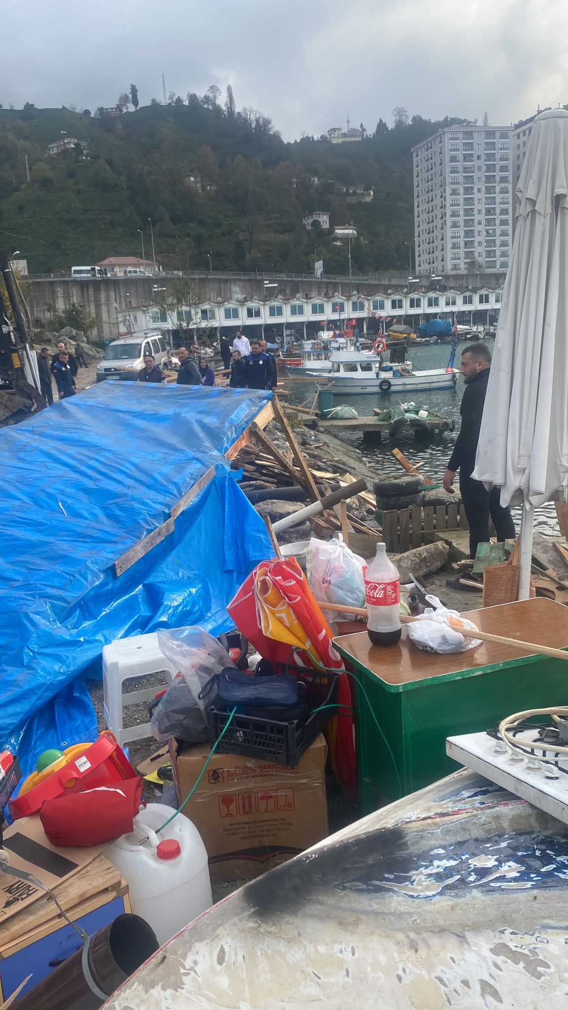 Rize’de balıkçı kulübeleri kaldırıldı