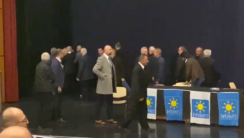 İYİ Parti'nin Merkez ilçe kongresinde kavga çıktı