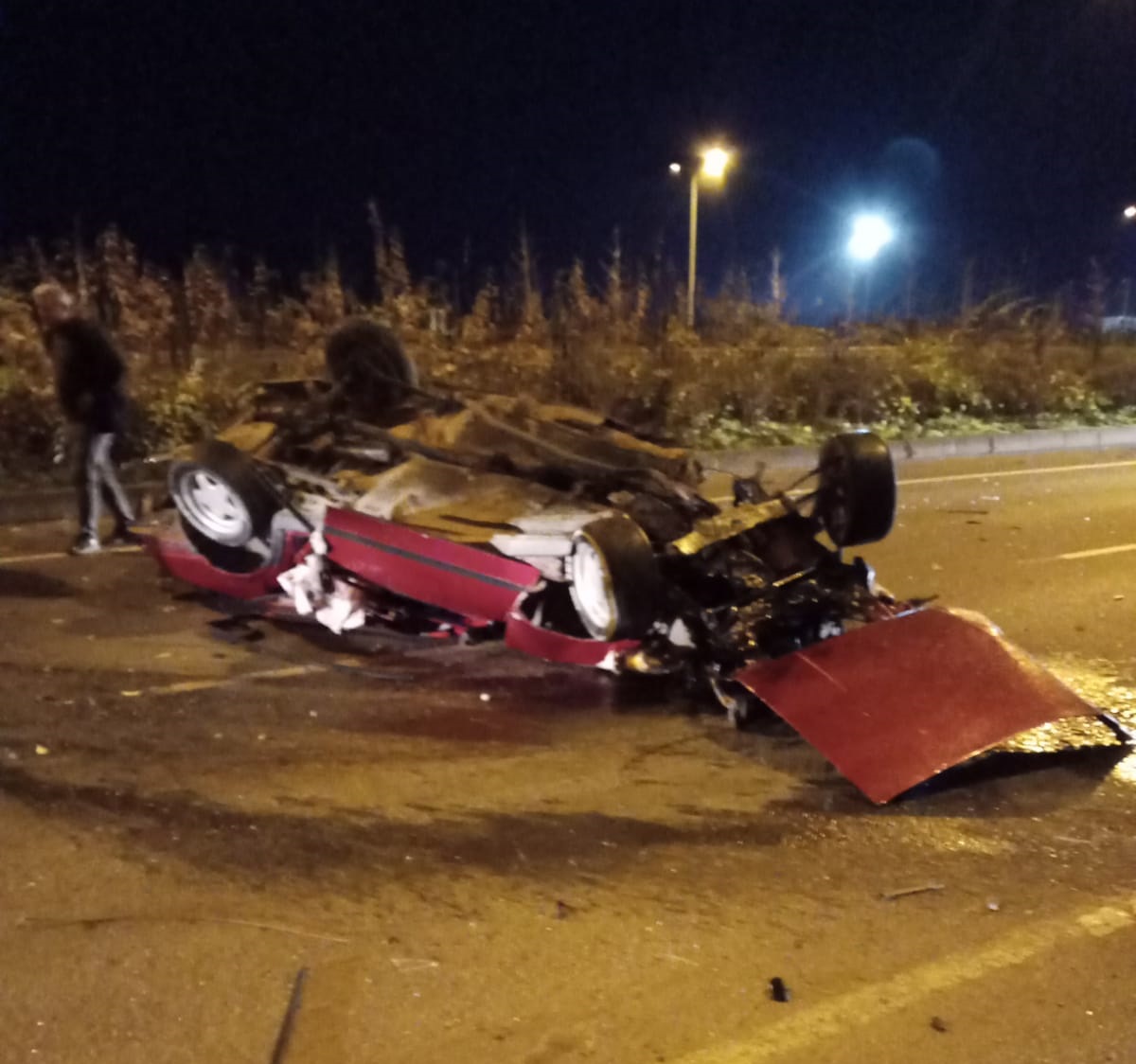 Rize'de polisin dur ikazına uymayan araç takla attı