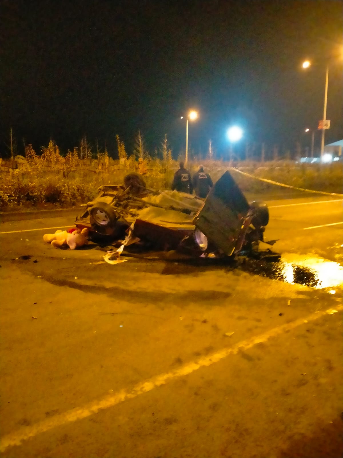 Rize'de polisin dur ikazına uymayan araç takla attı