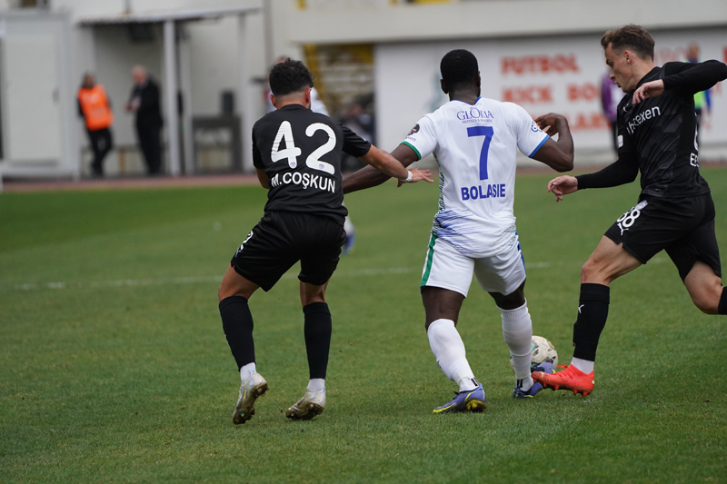 Çaykur Rizespor Tuzlaspor sınavını tek golle geçti