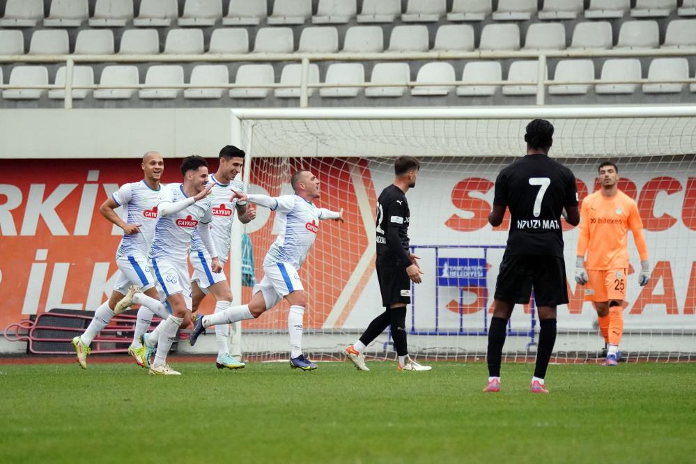 Çaykur Rizespor Tuzlaspor sınavını tek golle geçti
