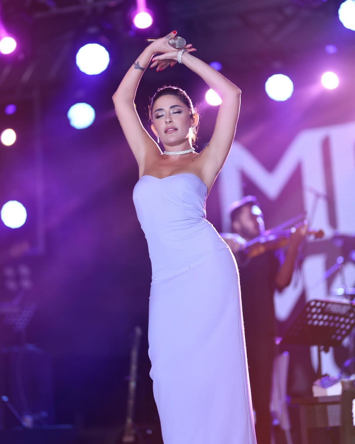 Melek Mosso konser fotoğrafları