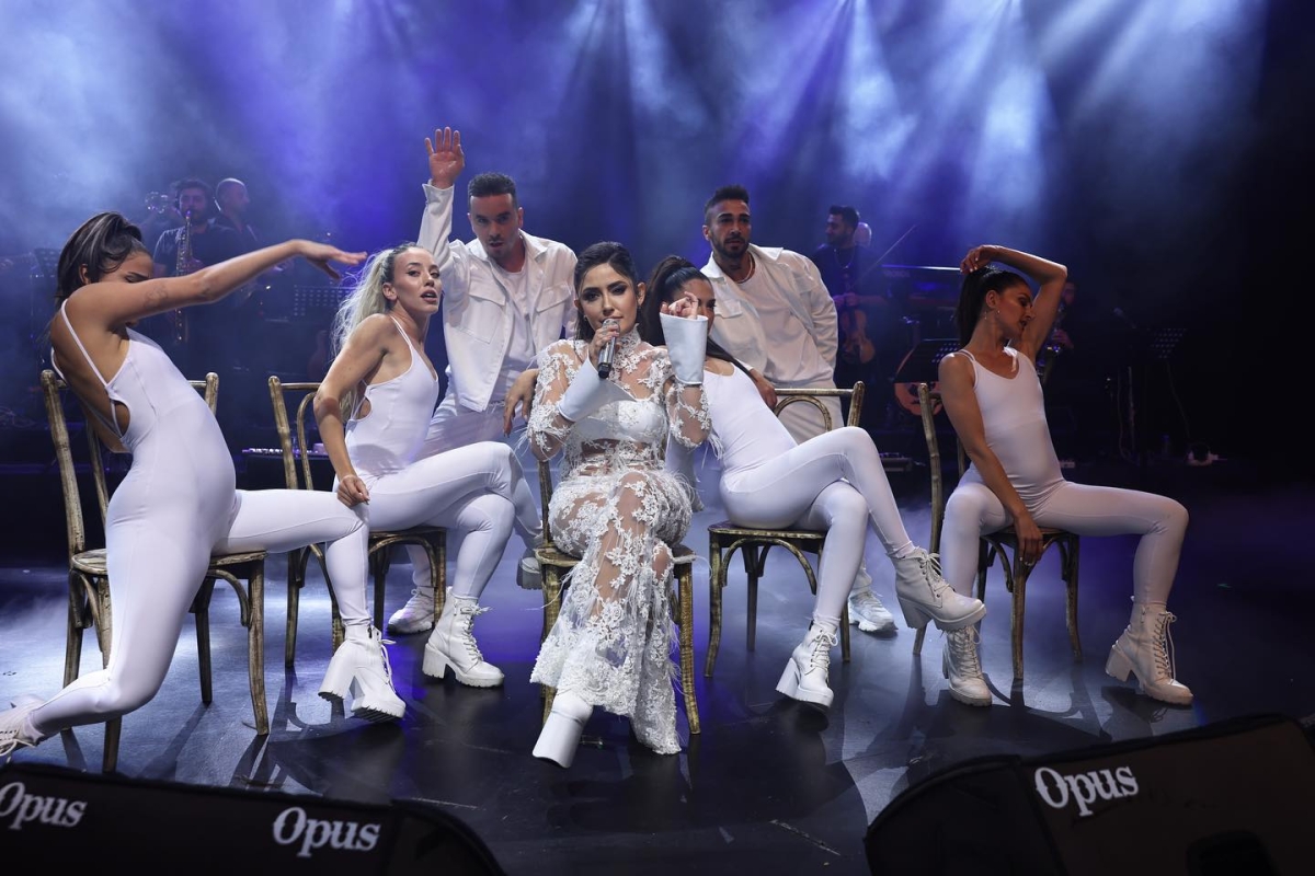 Melek Mosso konser fotoğrafları