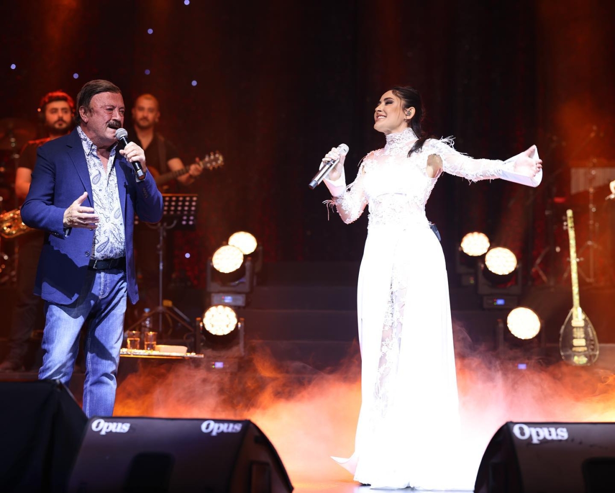 Melek Mosso konser fotoğrafları