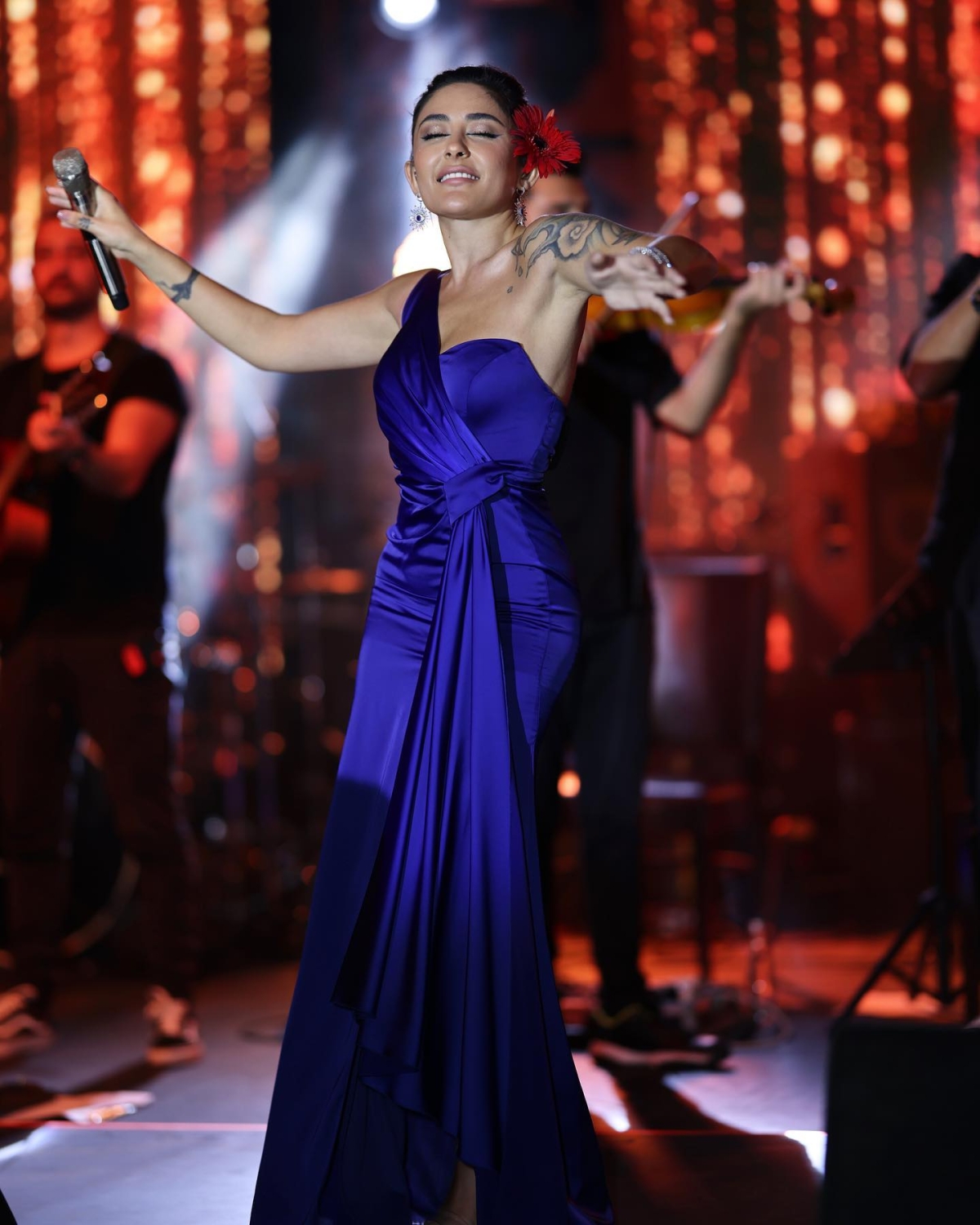 Melek Mosso konser fotoğrafları