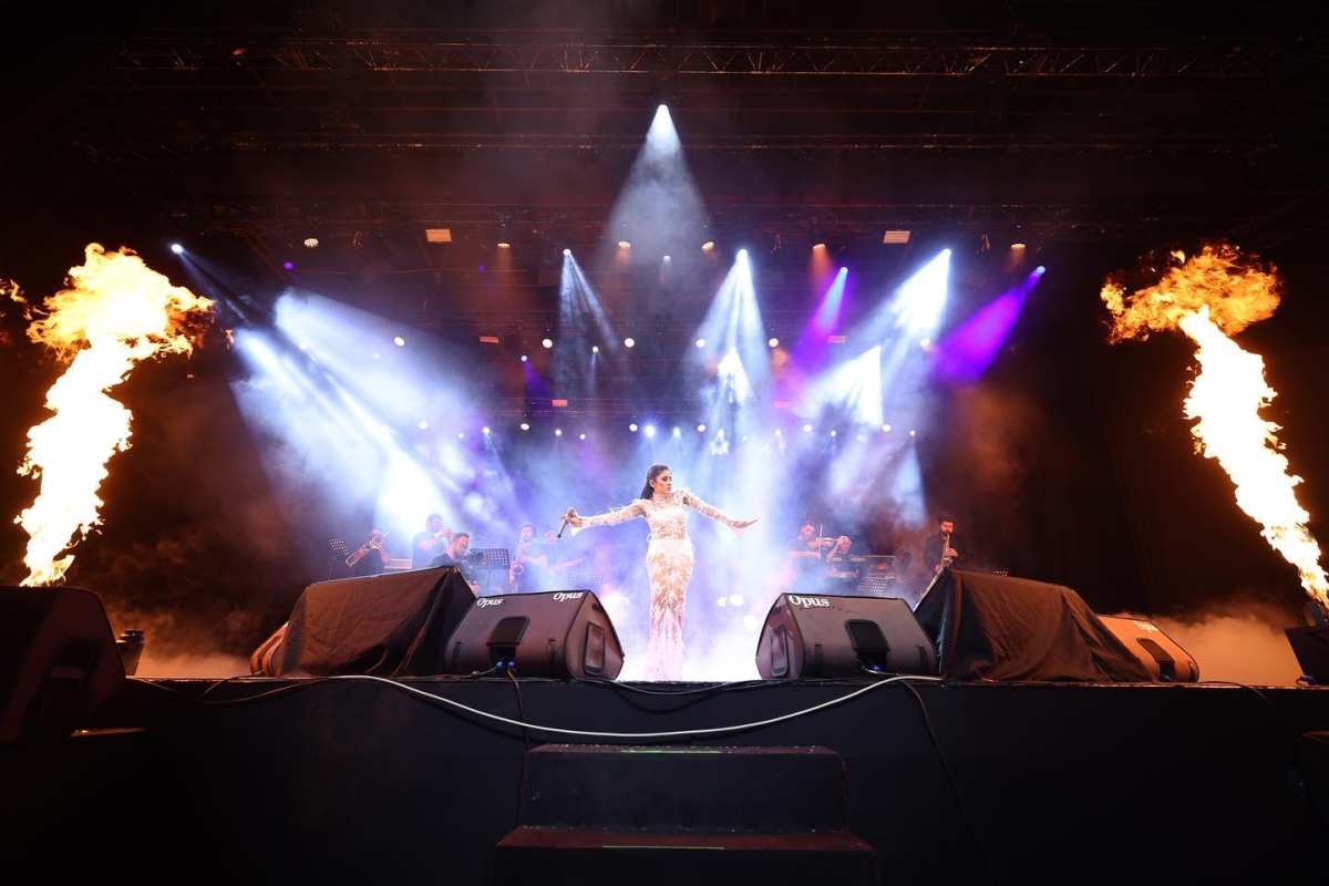 Melek Mosso konser fotoğrafları