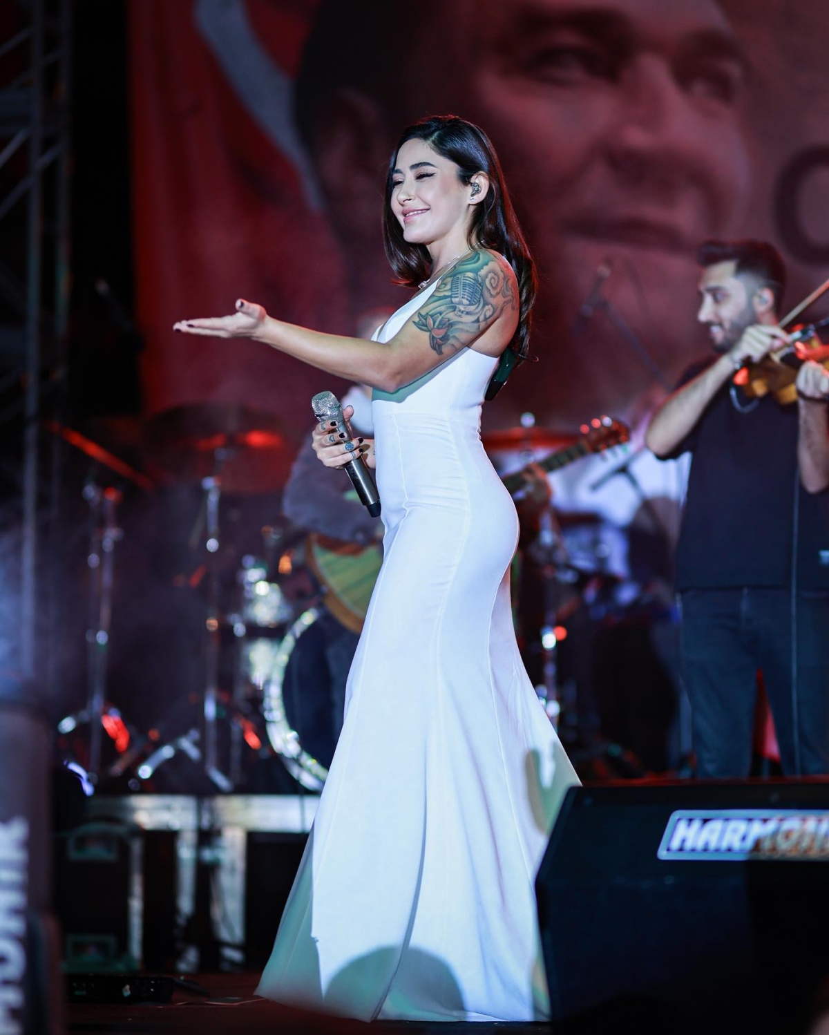 Melek Mosso konser fotoğrafları