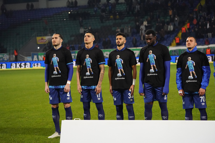 Çaykur Rizespor-Göztepe maçı fotoğrafları