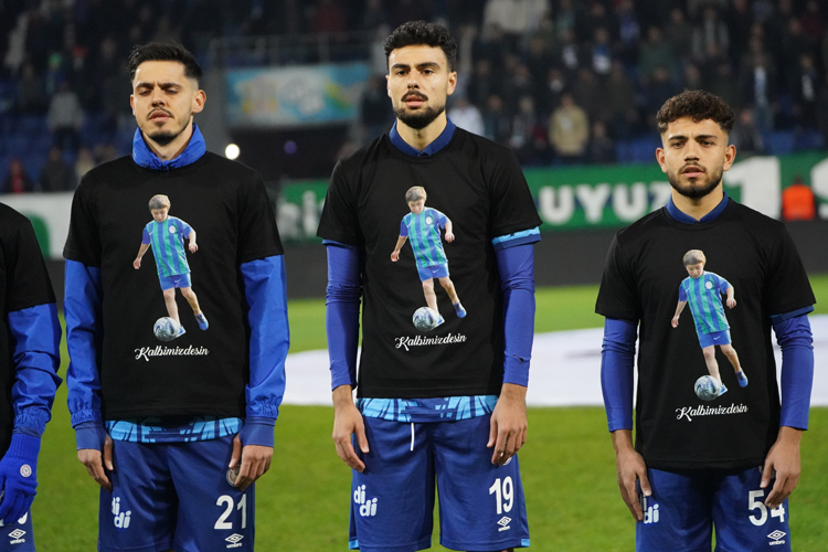 Çaykur Rizespor-Göztepe maçı fotoğrafları
