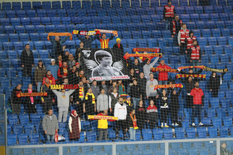 Çaykur Rizespor-Göztepe maçı fotoğrafları