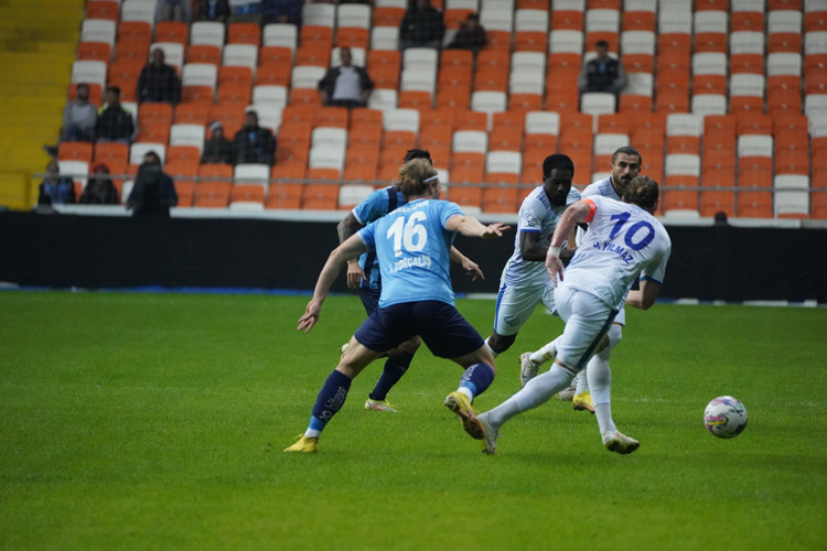 Adana Demirspor-Çaykur Rizespor maçı fotoğrafları
