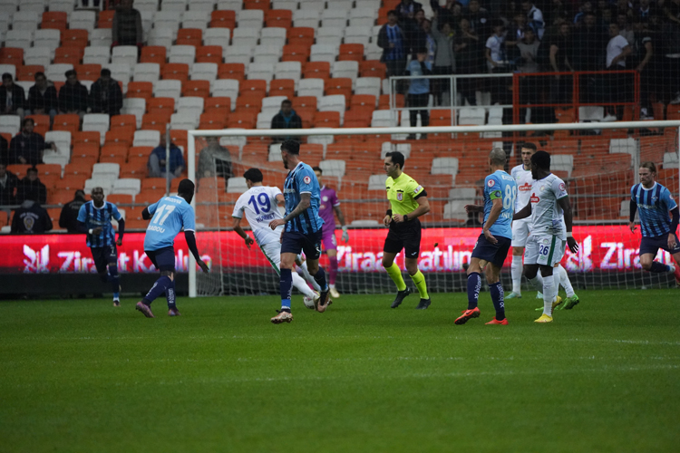 Adana Demirspor-Çaykur Rizespor maçı fotoğrafları