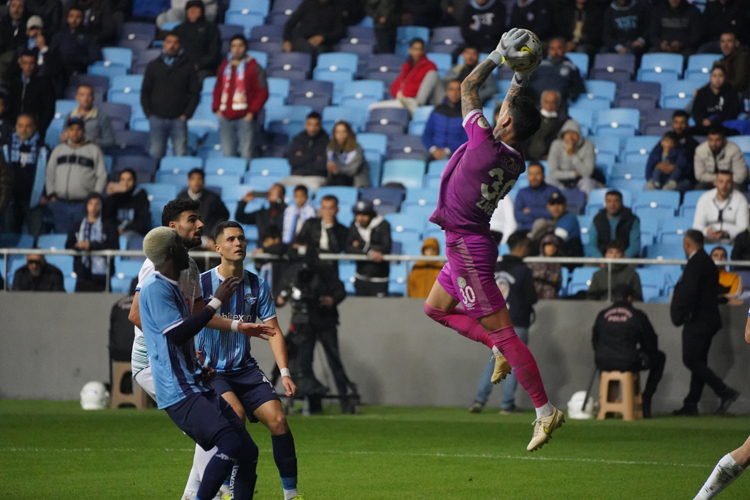 Adana Demirspor-Çaykur Rizespor maçı fotoğrafları