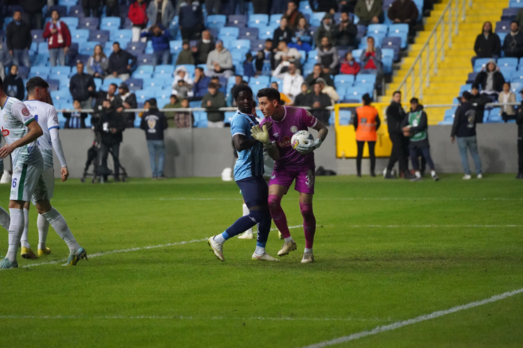 Adana Demirspor-Çaykur Rizespor maçı fotoğrafları