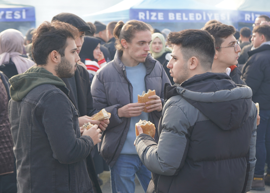 Rize'de 7.Hamsi Festivali Düzenlendi
