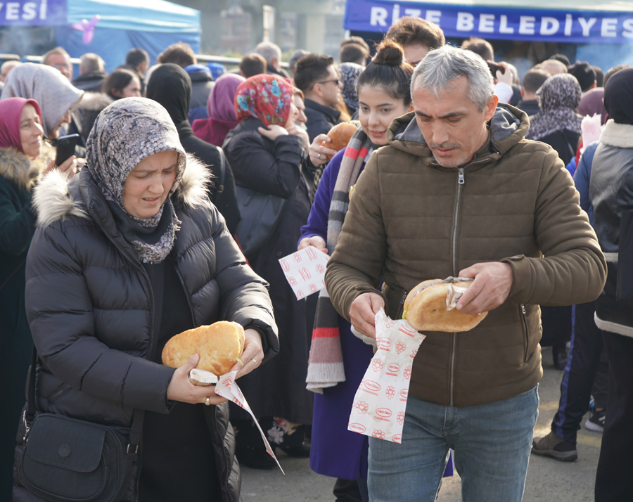 Rize'de 7.Hamsi Festivali Düzenlendi